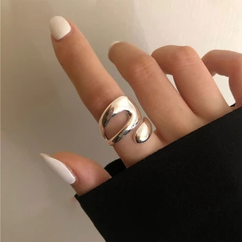 1DB Minimalista Ezüst Színű Gyűrű Divat Kreatív Üreges Szabálytalan Geometriai Szülinapi Parti Ékszer Ajándék Nőknek